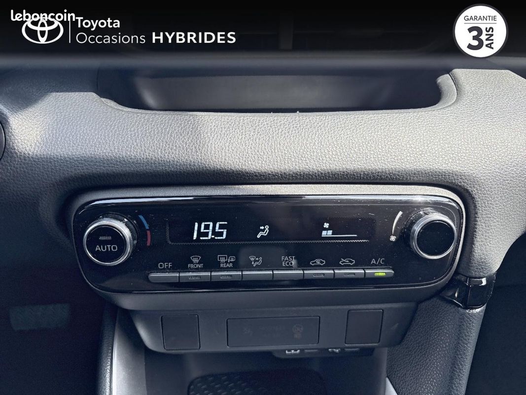 Toyota Yaris 116h Dynamic Business 5p MC24 (image 20)