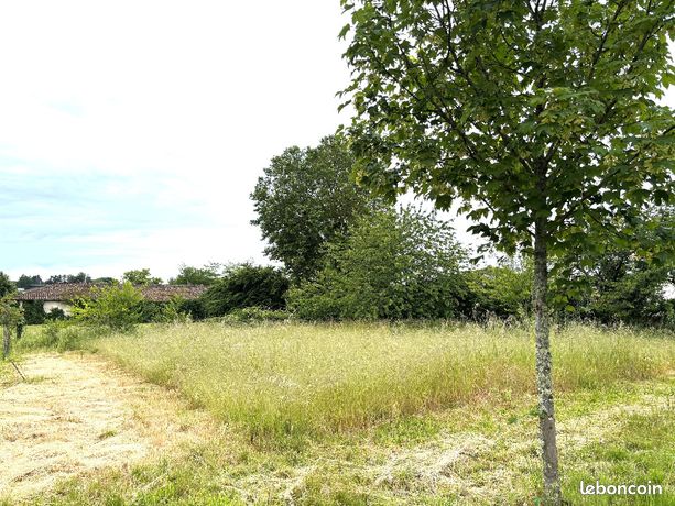 Terrain 1 190 m² Gours