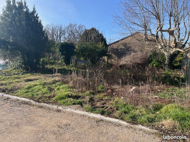 Terrain 465 m² Le Puy Sainte Reparade · à Le Puy-Sainte-Réparade · 165 000 €
