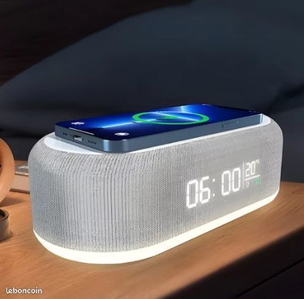 TopLLC Nouveau Chargeur Sans Fil 15W Réveil Température Haute Puissance Charge Sans Fil Affichage Numérique HD Multifonctionnel Bureau Charge Sans Fil En Liquidation