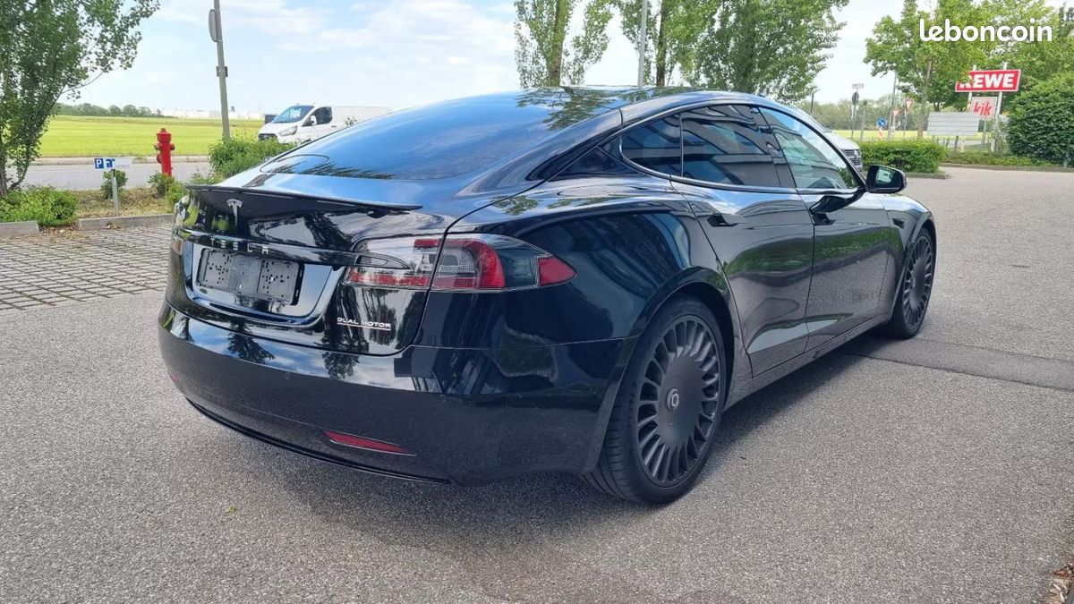 Tesla Model S PERFORMANCE LUDICROUS+ RAVEN 795 CH 4X4 BVA - HAYON ÉLECTRIQUE TOIT PANORAMIQUE VOL... (image 2)