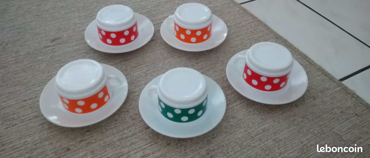 Grandes tasses en arcopal vintage (image 8)