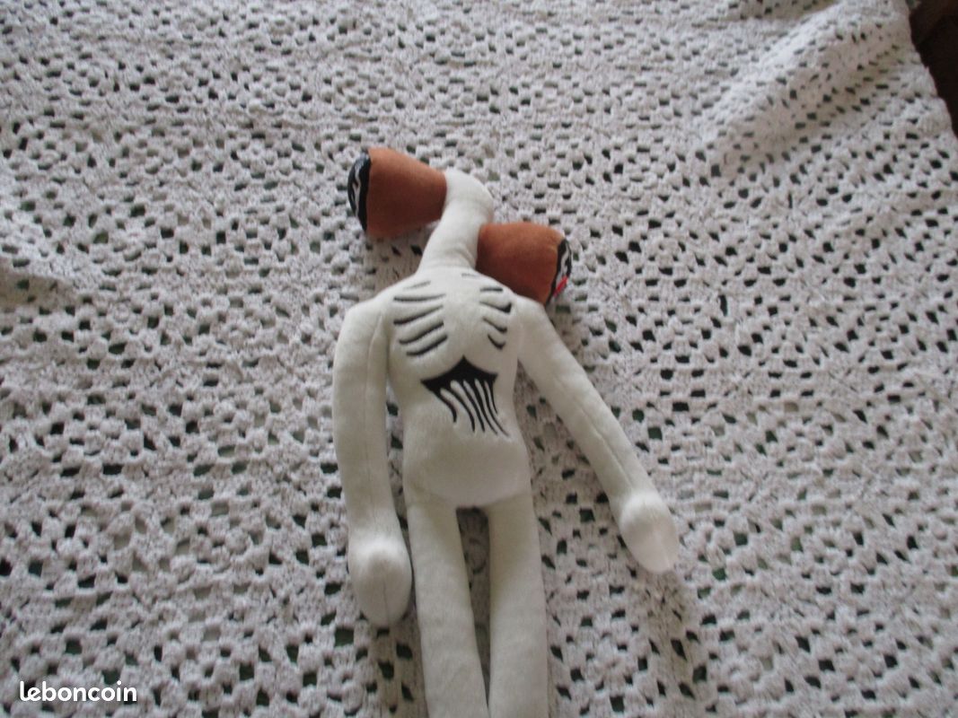 Peluche monstre (image 1)