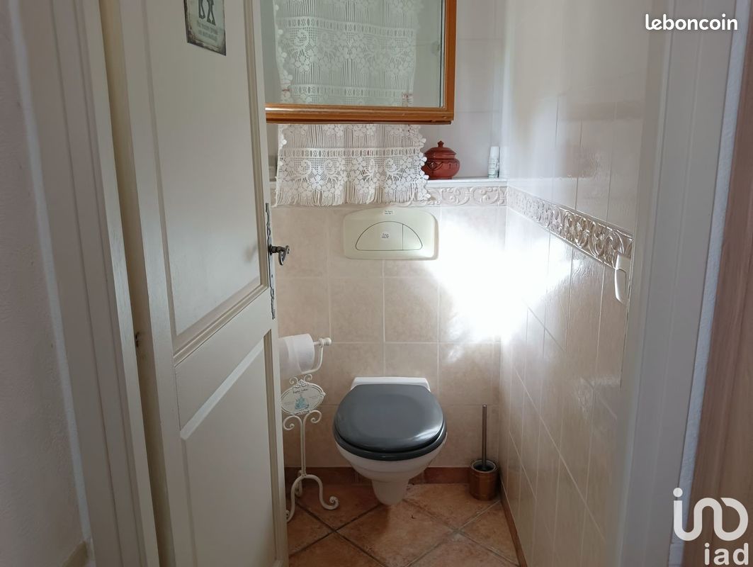 Longère 7 pièces 184 m² - Sainte-Verge 79100 (image principale 6)