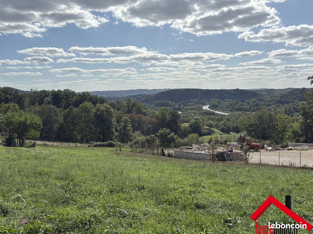 Terrain 1000 m² · à Ussac · 1 000 m² · 39 900 €