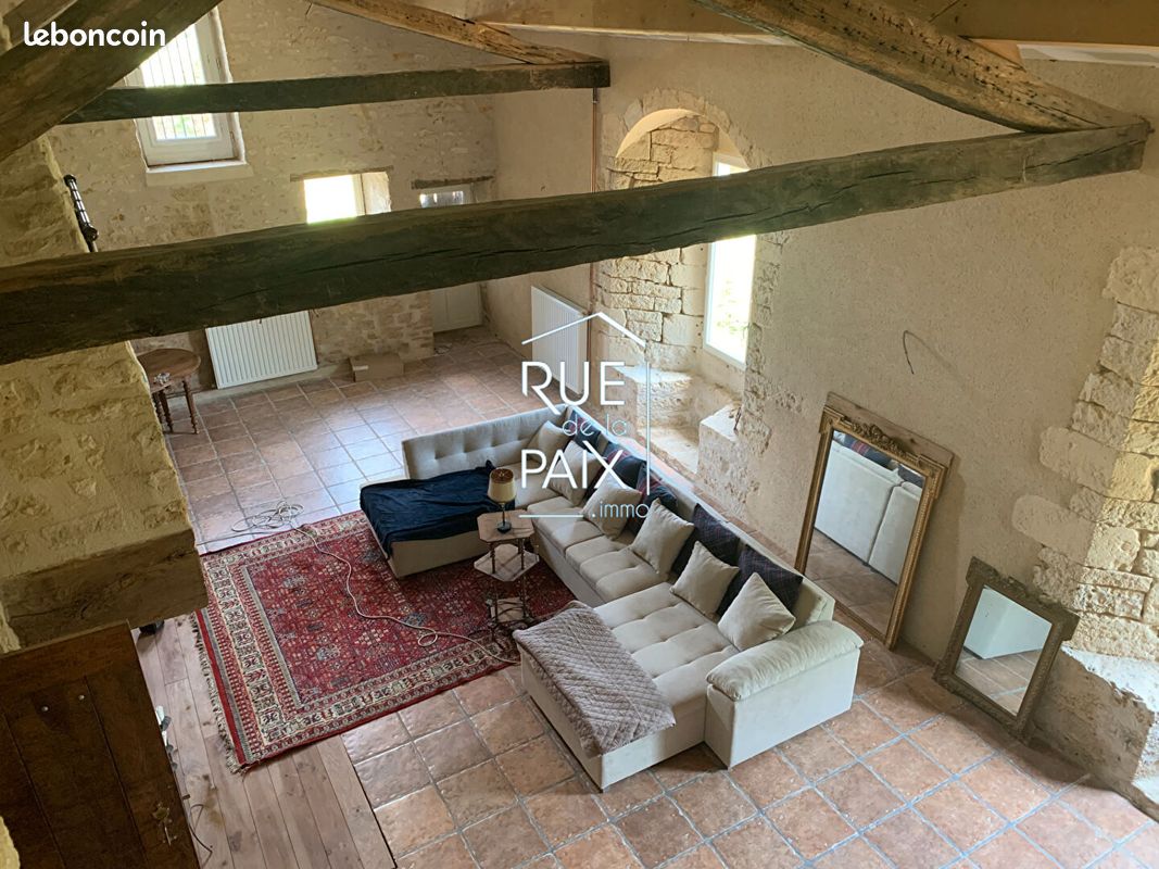 Maison 4 pièces 200 m² · à Cherves · 200 m² · 199 500 €
