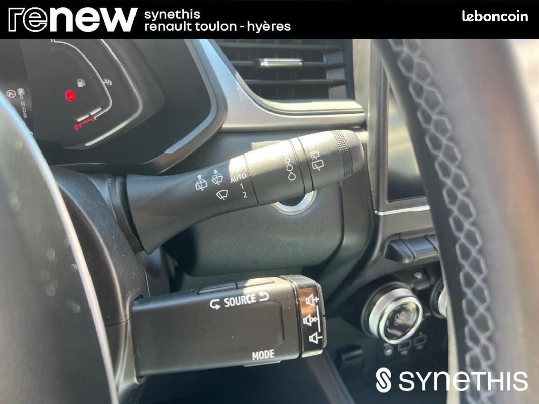 Renault Captur E-Tech 145 - 21 Business (image 20)