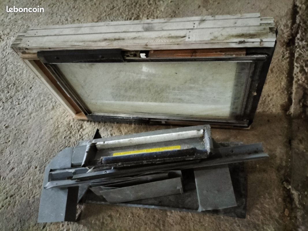 Vieux Velux bois (image 1)