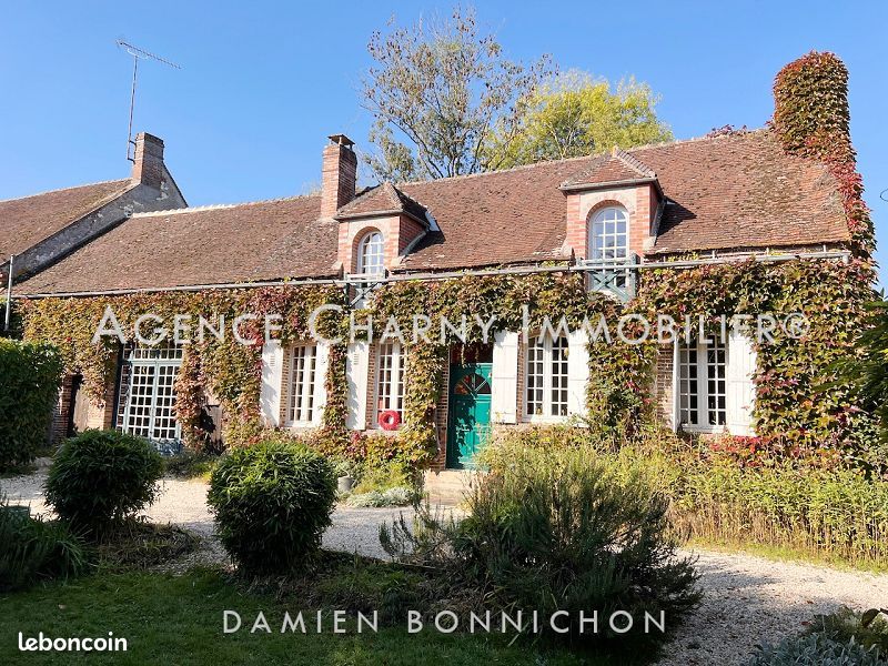 Maison 6 pièces 148 m² · à Joigny · 148 m² · 195 000 €