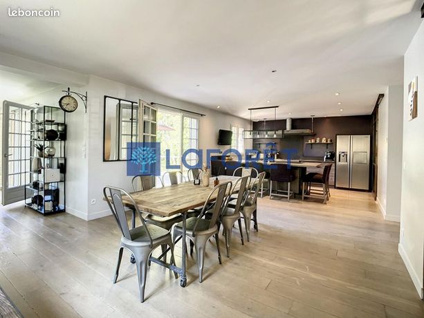 Maison 10 pièces 195 m²