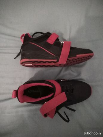 Chaussures d'haltérophilie Adidas Powerlift pointure 41 d'occasion