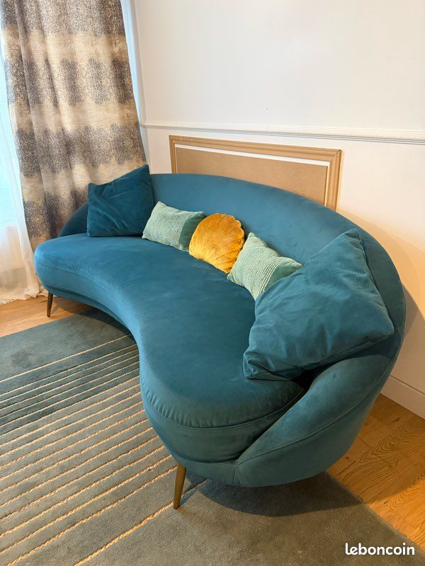 Canapé à vendre urgent ‼️ (image 1)