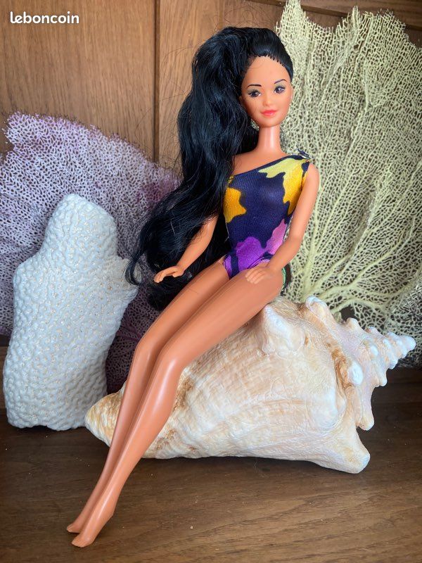 Poupée Barbie Poupée Fashionista Robe Tropicale Poupée Barbie Poupée Fashionista Robe Tropicale