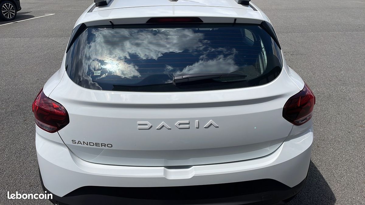 Dacia SANDERO 1.0 TCE 90CH STEPWAY EXPRESSION CVT -24 (image 4)