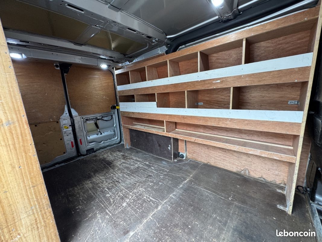Ford transit custom fourgon 340 l1h1 2.0 ecoblue 130 ss bva limited (image 14)