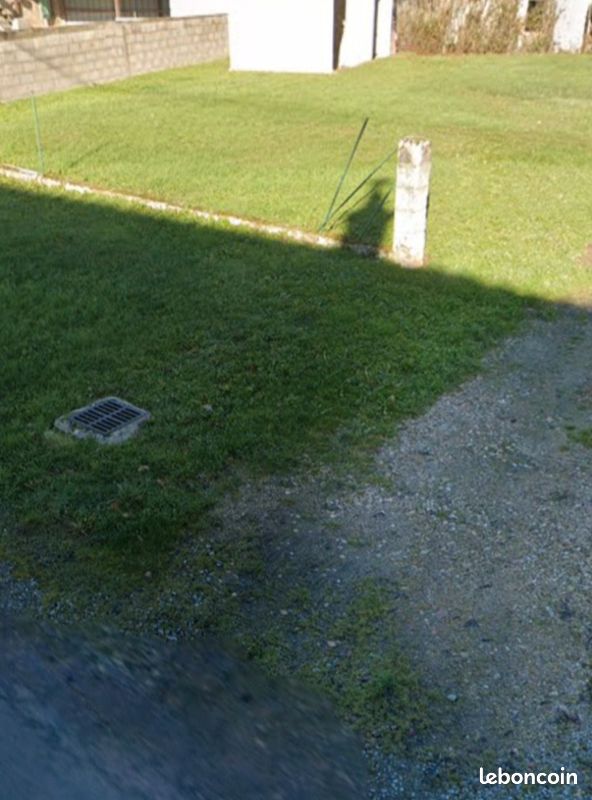 Terrain à vendre à Dornes · 15 000 €