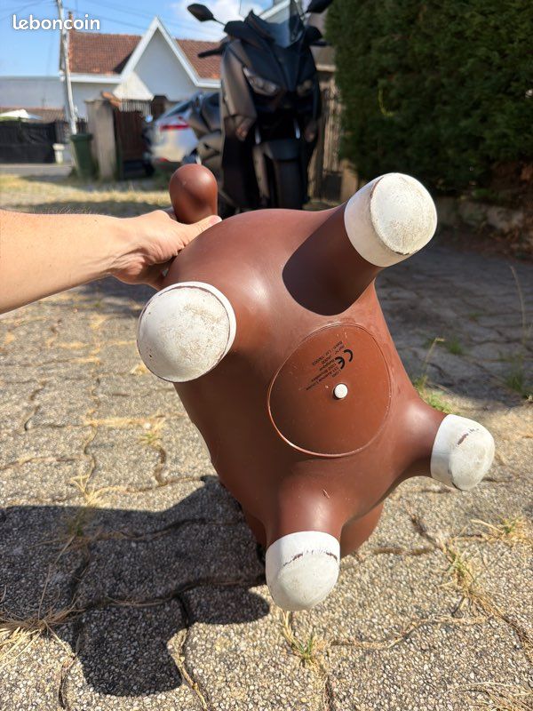 Vache Sauteuse Gonflable Avec Housse Peluche – Animal Sauteur 18 Mois à 4 Ans, Pompe Incluse