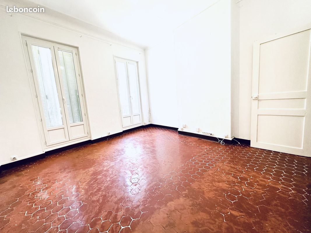 Appartement 3 pièces 56 m² · à Marseille · 56 m² · 230 000 €