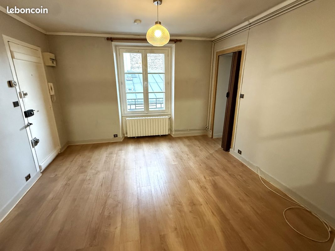 Appartement 2 pièces 37 m² · à Versailles · 37 m² · 790 €/mois