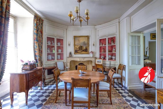 Maison 11 pièces 400 m²