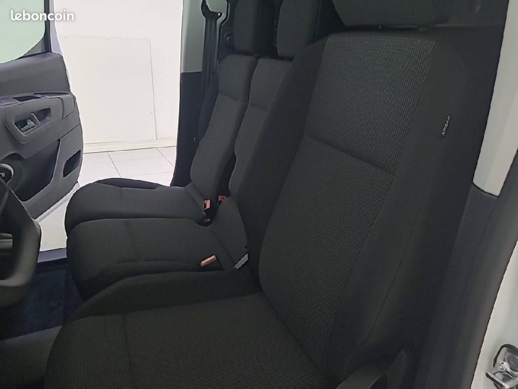 Citroën Berlingo VAN M DIESEL 100 CH MANUELLE (image 11)