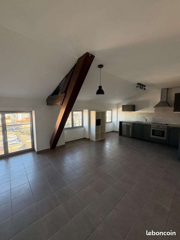 Appartement 2 pièces 50 m² · à Saint-Étienne · 50 m² · 600 €
