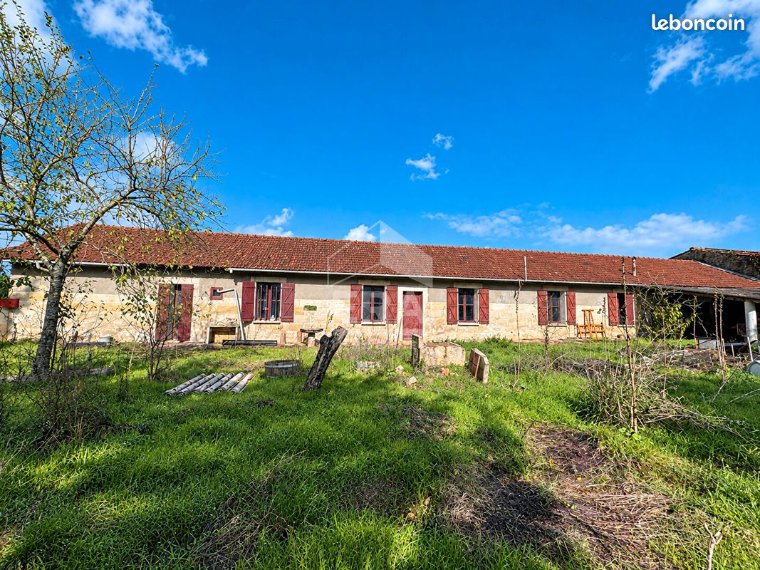 Maison 5 pièces 165 m² · à Bourg · 165 m² · 119 000 €
