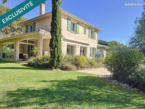 Propriété 7 pièces 195 m²