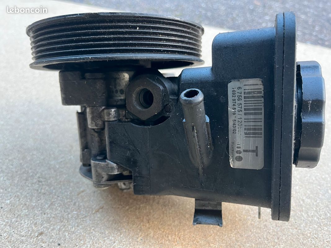 Pompe DA (direction Assistée) Pour BMW E46 - Pièce D'origine BMW D'occasion Fonctionnelle