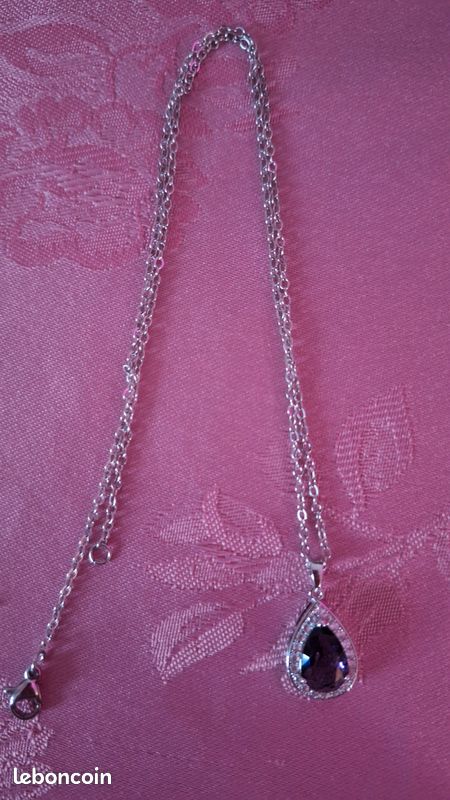 Collier Moderne Avec Pierre Violette - Bijou Occasion élégant Et Tendance