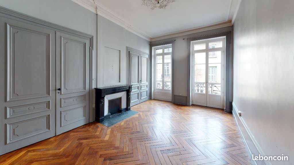 Appartement 4 pièces 115 m² · à Saint-Étienne · 115 m² · 891 €/mois