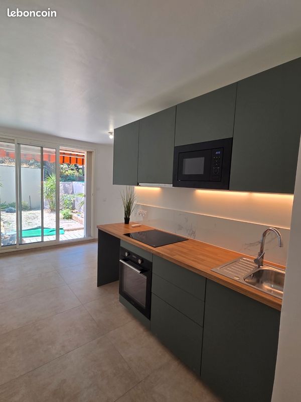 Appartement 1 pièce 20 m² · à Toulon · 20 m² · 700 €/mois