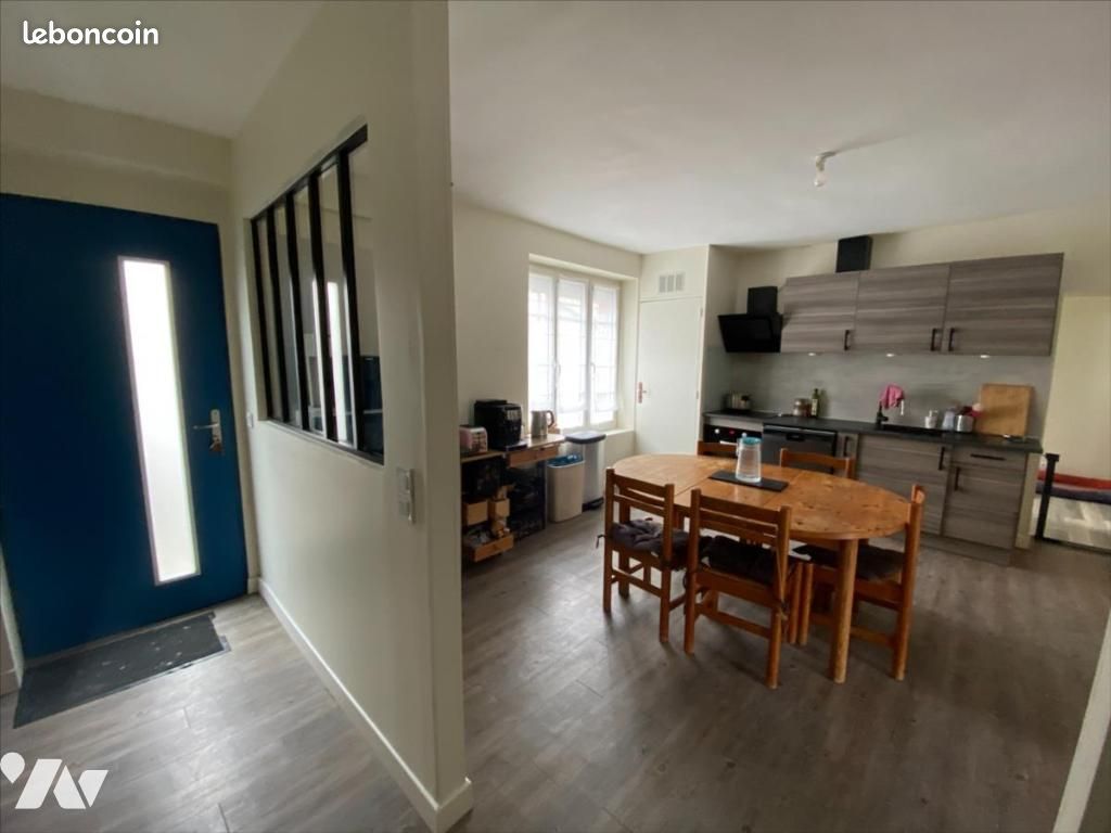 Maison 6 pièces 131 m² · à Sainte-Gauburge-Sainte-Colombe · 131 m² · 155 400 €