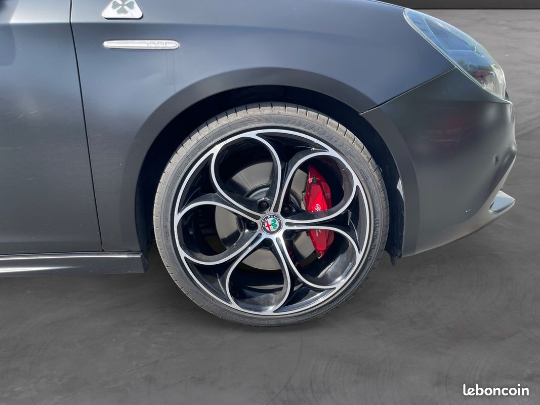 ALFA ROMEO GIULIETTA 1750 TBI 240 VELOCE S TCT 240Ch - Systeme Audio Bose - Garantie 12 mois (image 20)