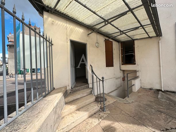Studio 1 pièce 25 m² — 4