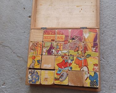Boîte De Cubes En Bois Vintage Années 1920 - Cordonnier Artisan - Pièce Rare Et Pleine De Charme