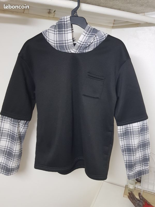 Sweat à capuche Enfant Shein (Taille 13-14ans) (image 1)