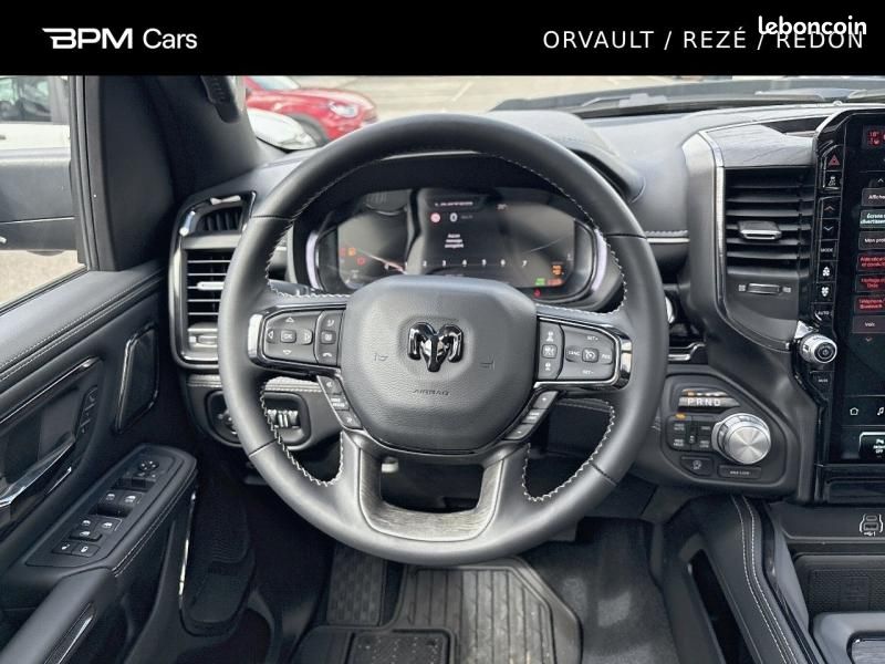 Dodge Ram 1500 LIMITED CREW CAB 4X4 (image 12)