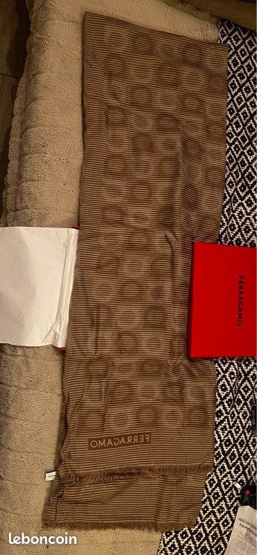 Écharpe Ferragamo mixte -50 % (image 2)