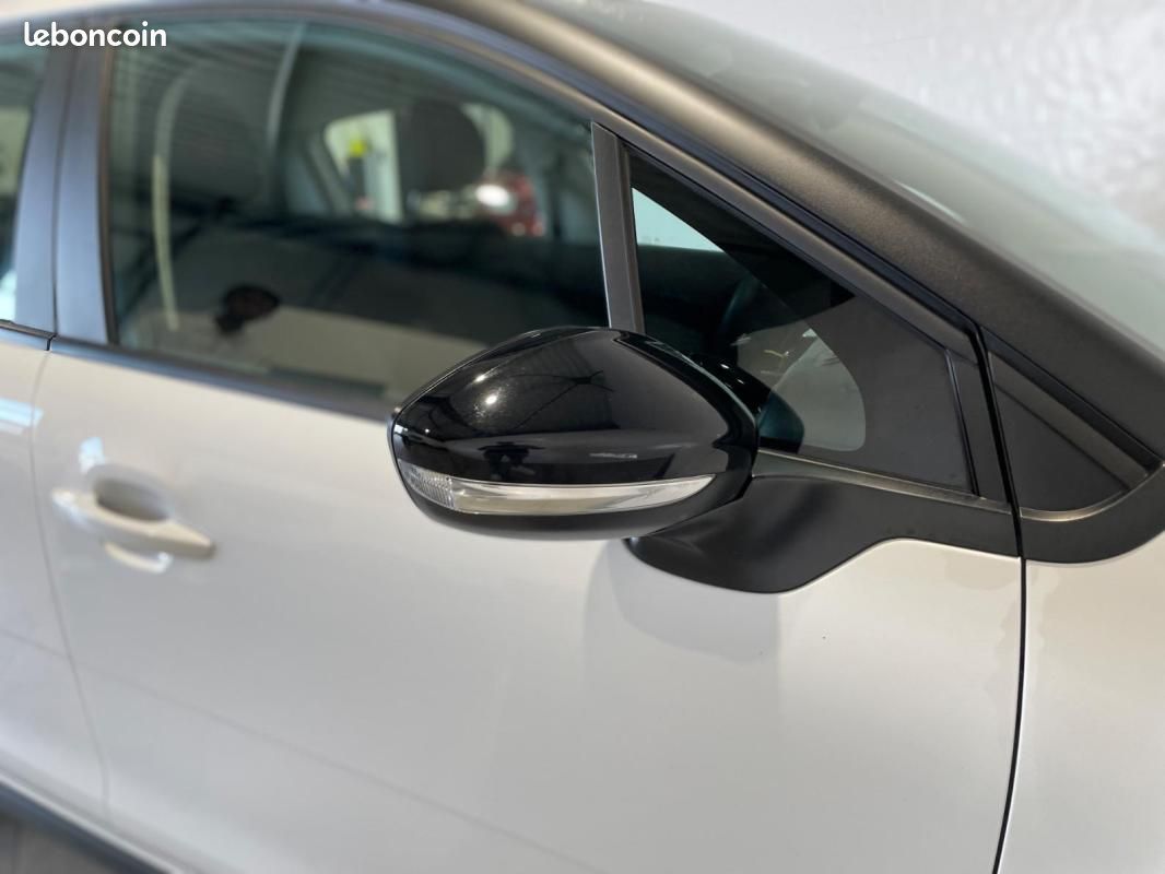 Citroën C3 SOCIETE BLUEHDI 100 S&S BVM6 FEEL BUSINESS R (image 26)