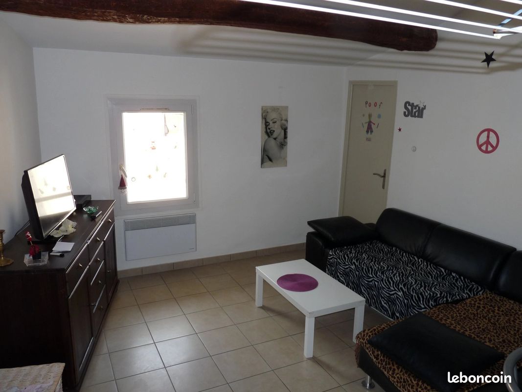 Appartement 3 pièces 38 m² · à Roquevaire · 38 m² · 800 €/mois