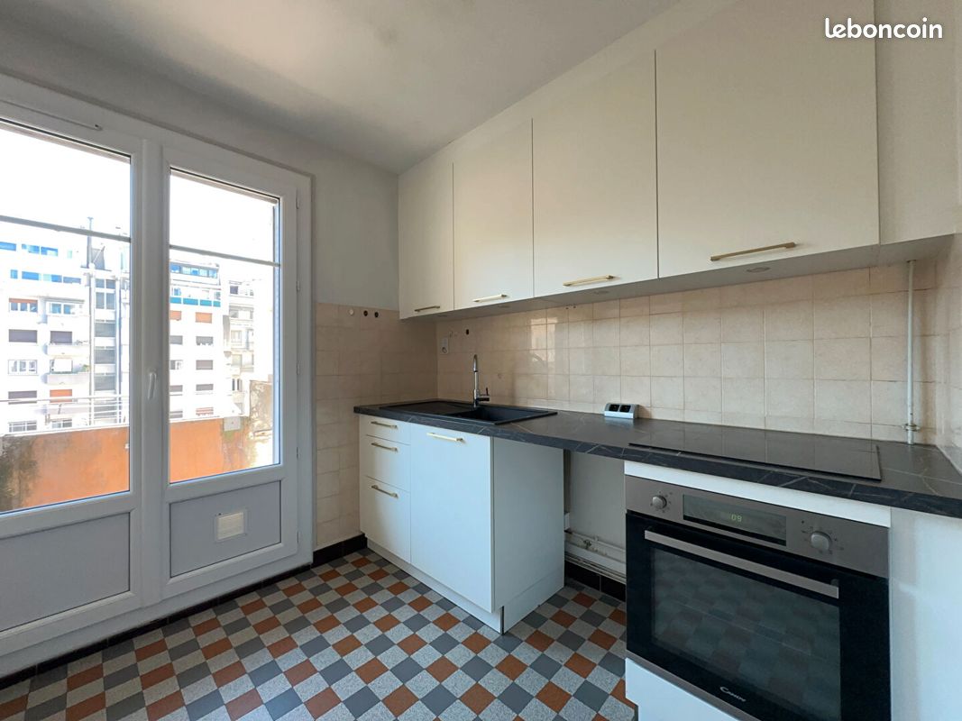 Appartement 4 pièces 76 m² · à Grenoble · 76 m² · 915 €/mois