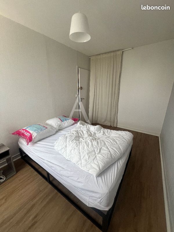 Appartement 1 pièce 19 m² · à Orléans · 19 m² · 420 €