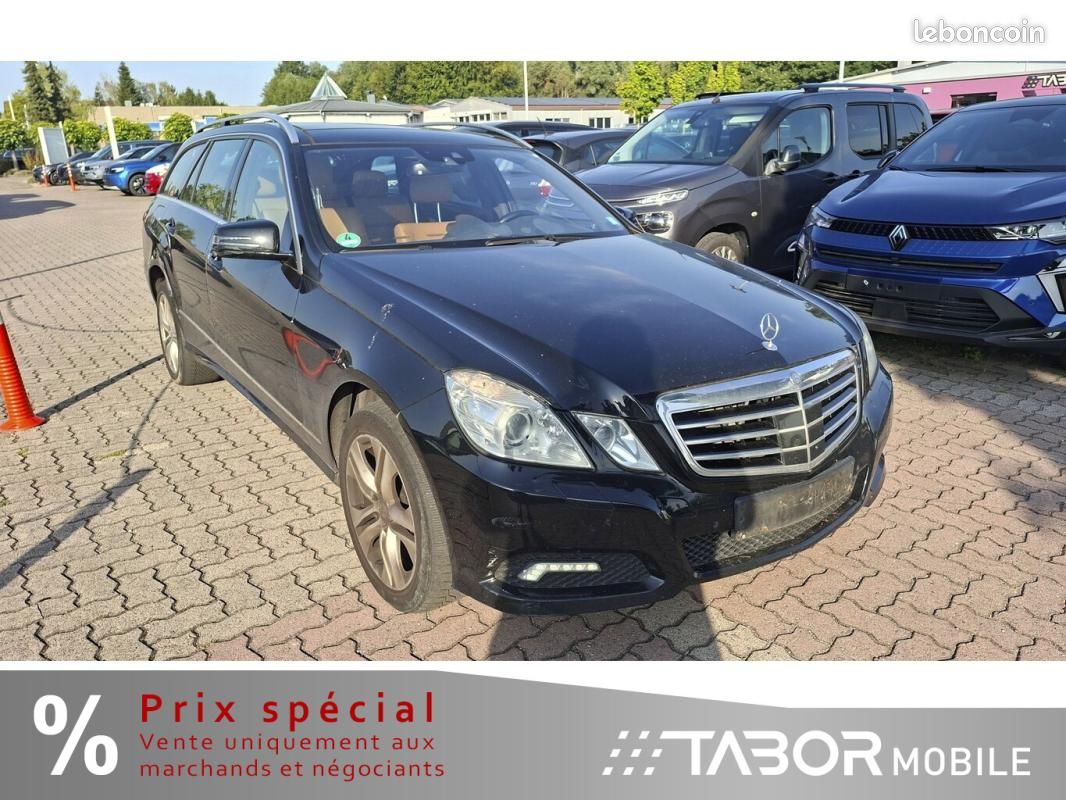 Mercedes Classe E E350 T Aut. 4M Avantgarde Nav ACC Pano Leder AHK (image 2)