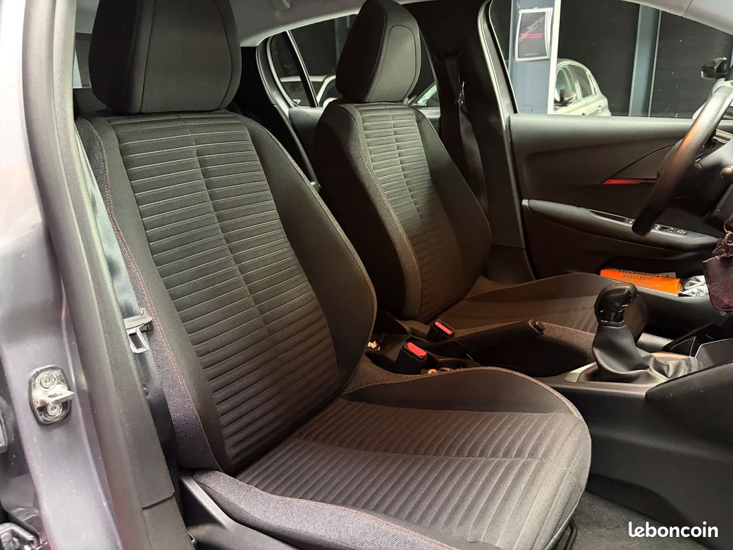 Peugeot 208 1.2 75i STYLE / DISTRIBUTION OK / ENTRETIEN PEUGEOT / BATTERIE NEUVE (image 15)