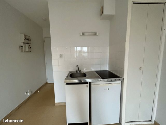 Studio 1 pièce 18 m² - Poitiers 86000 (image principale 2)