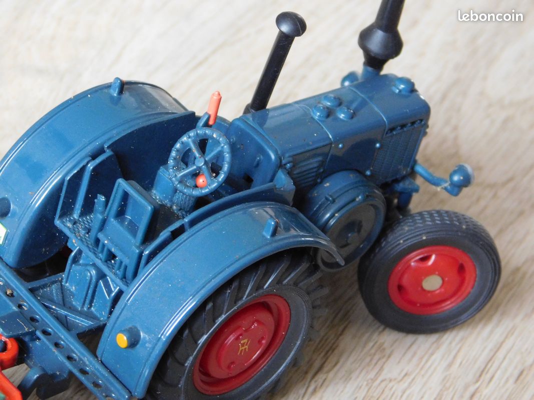 TRACTEUR LANZ BULLDOG HR8 Miniature au 1/32ème de marque SIKU EUR 27,00 - FR