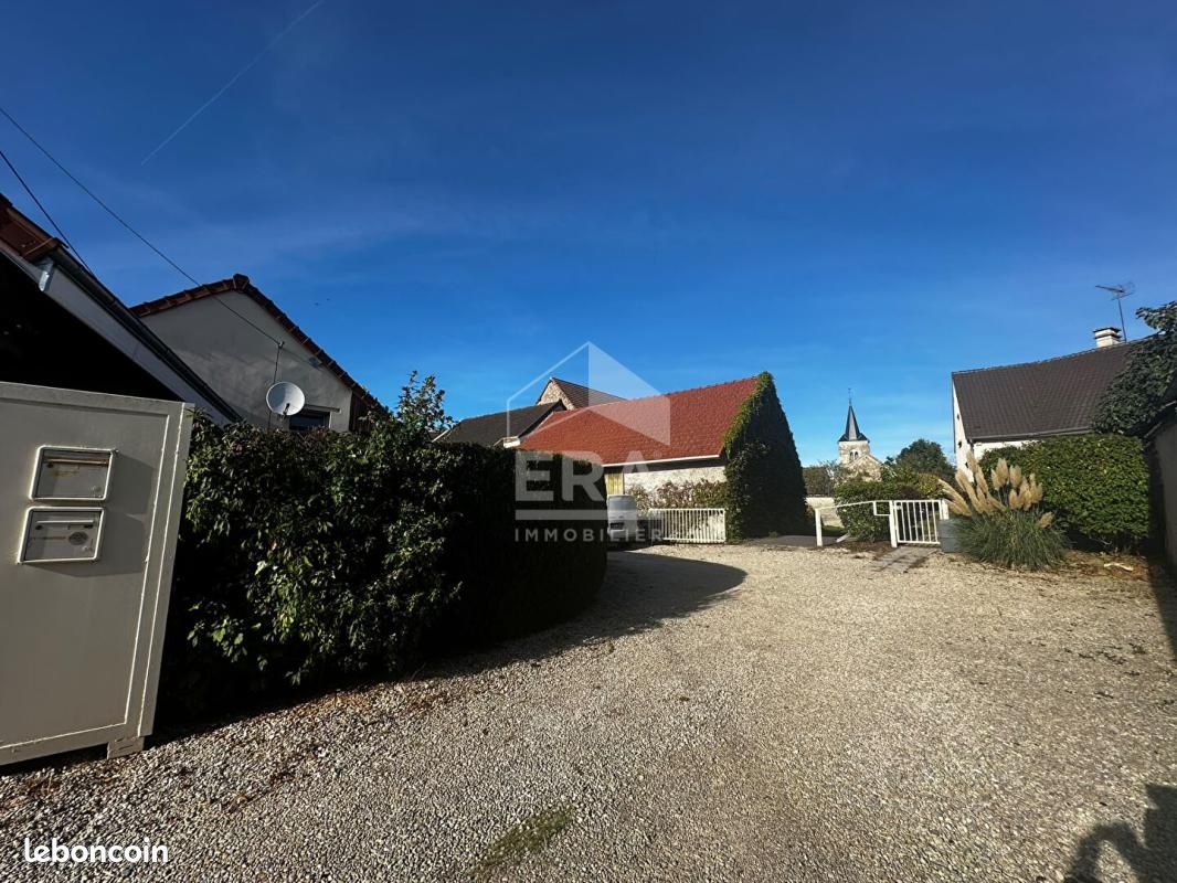 Maison 9 pièces 240 m² · à Val de Livre · 240 m² · 349 000 €
