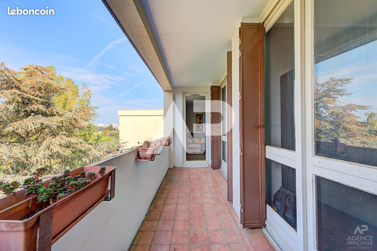 Appartement 4 pièces 80 m² · à Rueil-Malmaison · 80 m² · 440 000 €