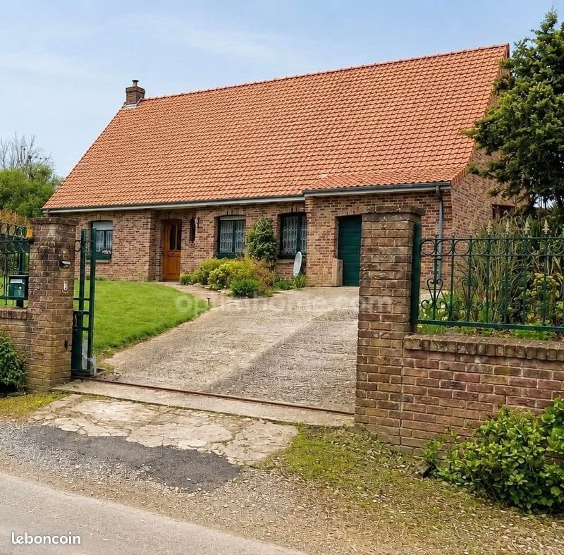 Maison 5 pièces 143 m² · à Humières · 143 m² · 275 000 €